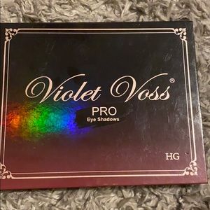 Violet Voss eyeshadow pallet